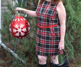 Plus Size plaid dress fashion blogger Sherry Aikens OOTD plaid plus size fashion for women