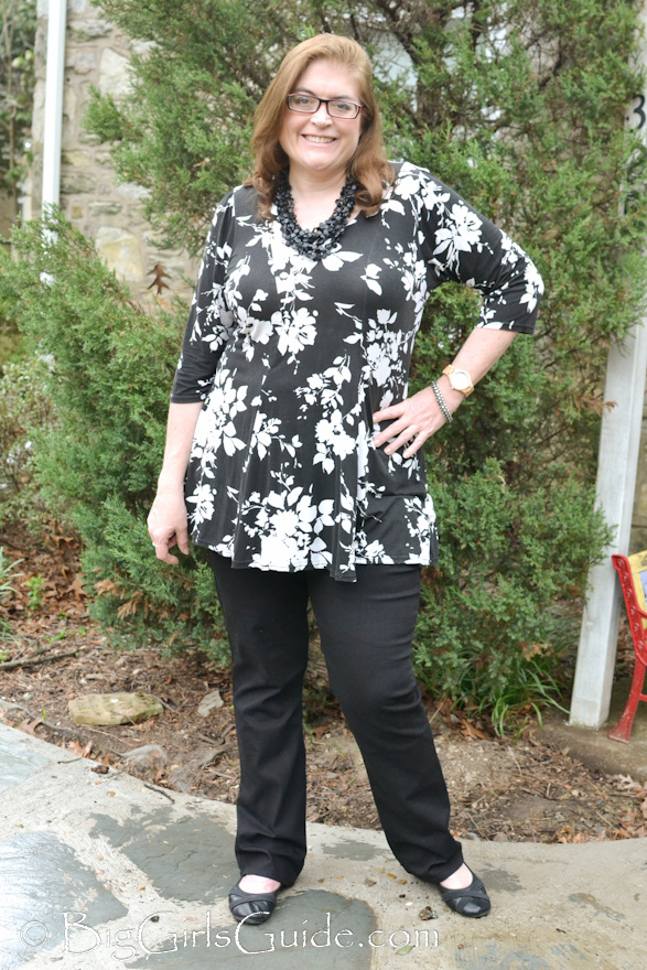 plus size Black and white Plus size Blogger Sherry Aikens